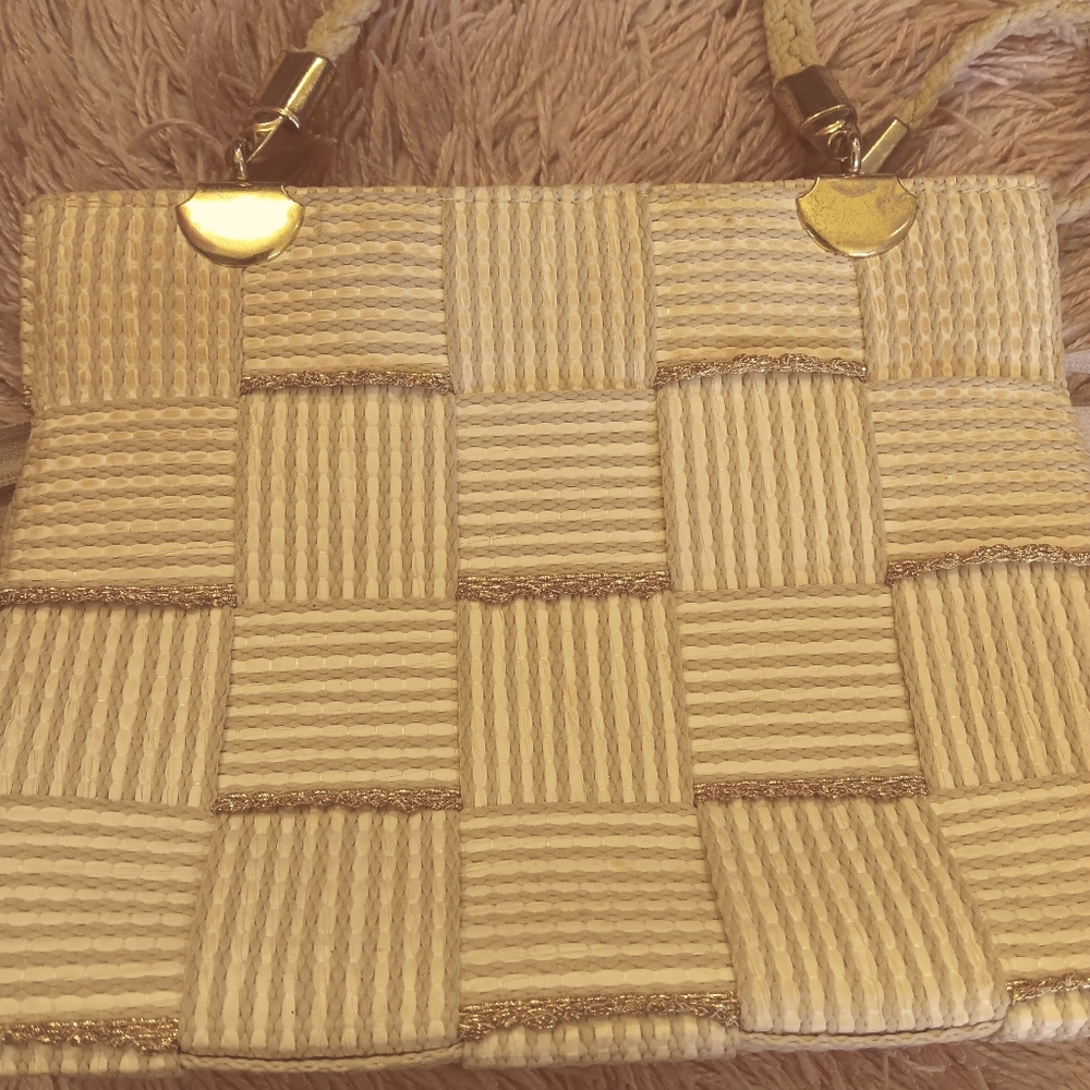 MCM Italian Vintage 60s Cream and Metallic Gold Shoulder Bag - Picture 8 of 9